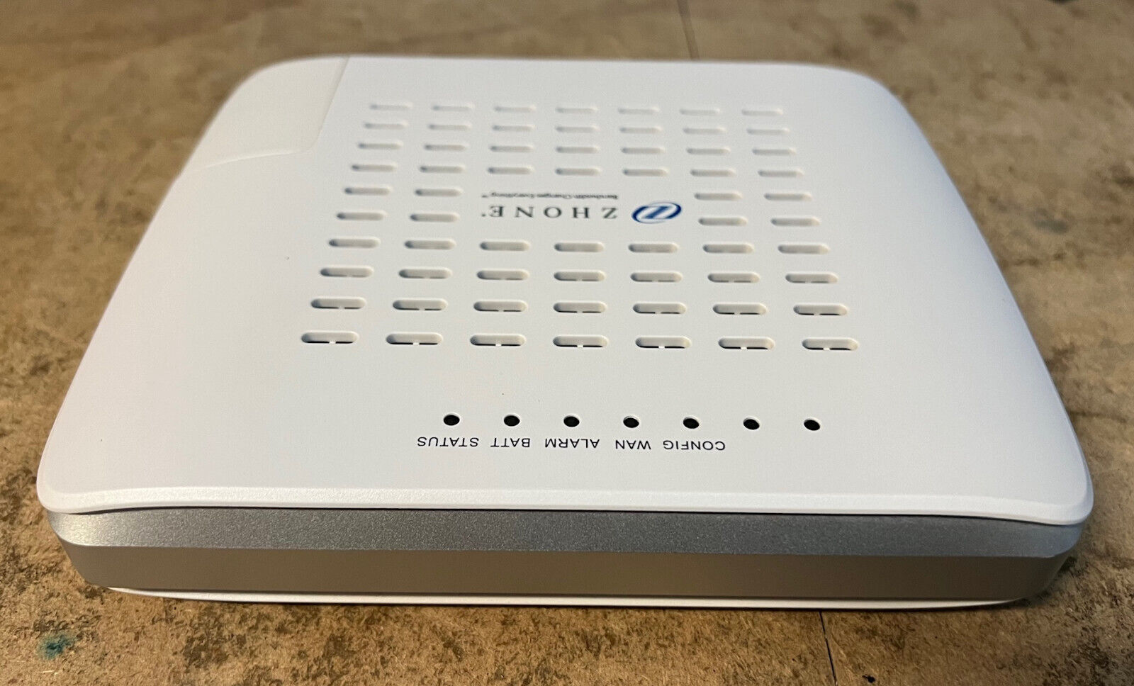 DZS Zhone PoE GPON 4 Port Gateway ZNID-GPON-2804D-NA